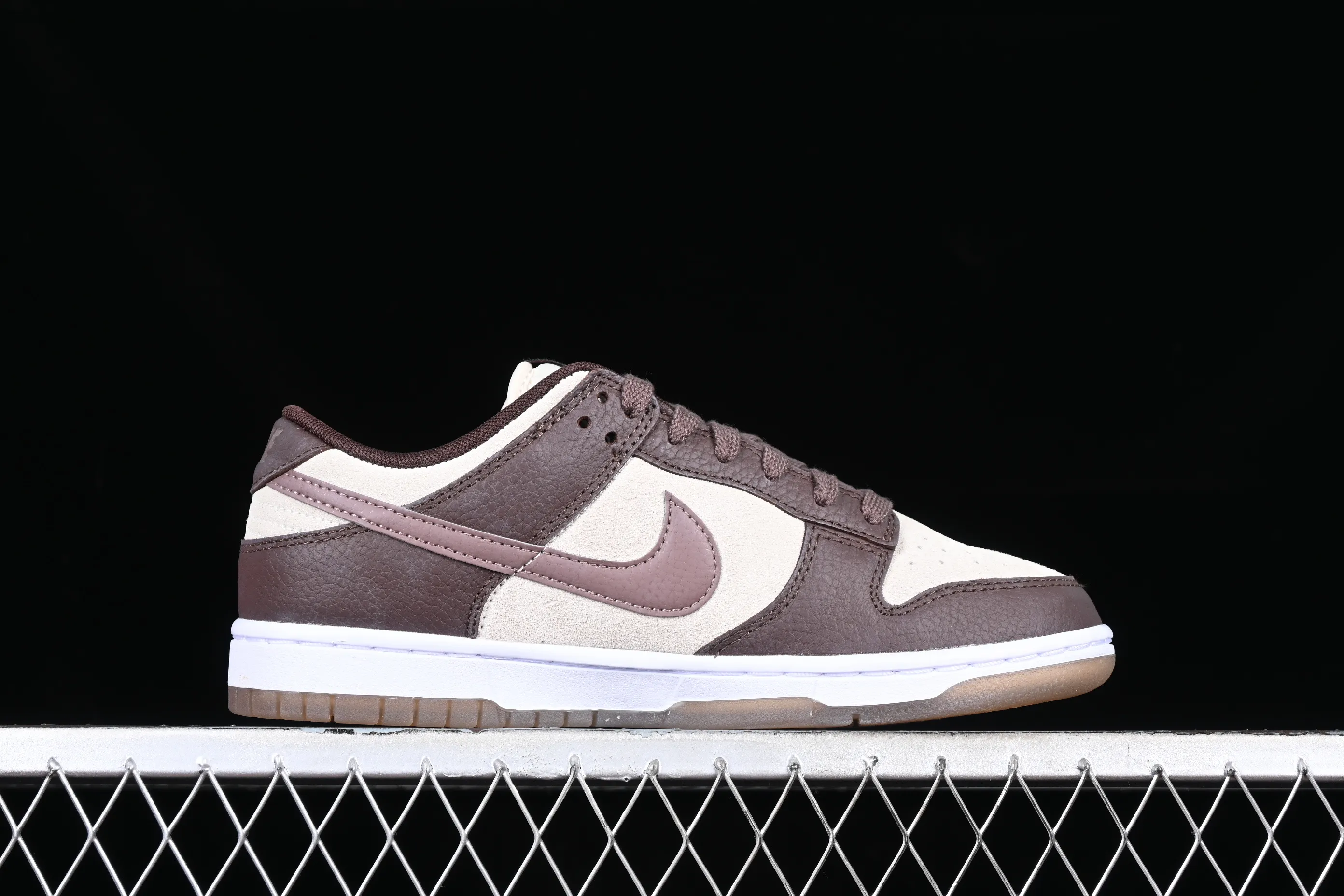 All categories Nk SB Dunk series Nk SB Dunk Low low-top sneakers Nk Dunk Low "Plum Eclipse" sand color SB low-top casual sneakers FJ4734-100